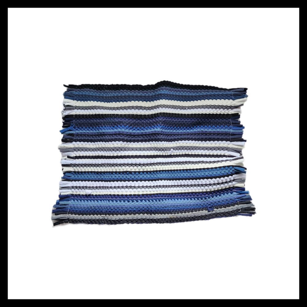 ♠️10/$10♠️ Striped Blue and White Woven Rug